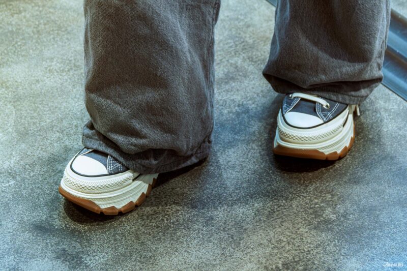 特殊な洗い加工とブリーチ加工