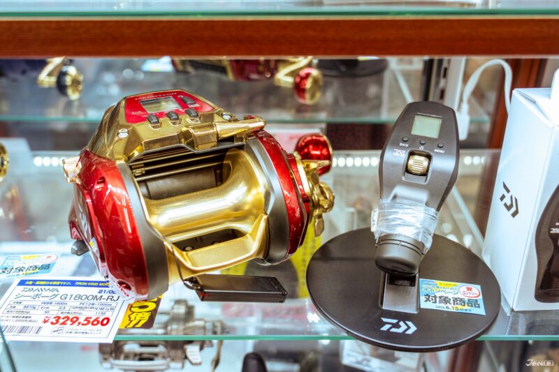 고급형 릴 및 전동 릴 진열