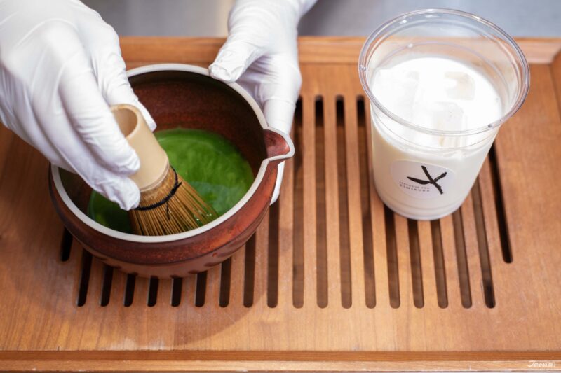 Matcha lattes at Haneda Airport (Japanese Tea KIMIKURA)